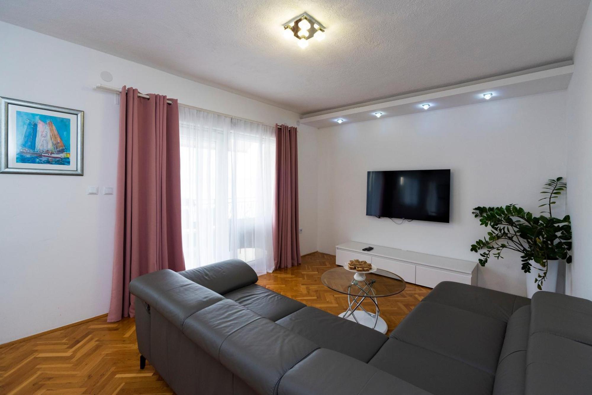 M&M Pelivan Apartment Kastela Dış mekan fotoğraf